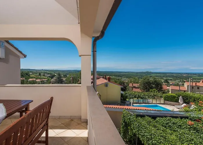 Casa Olivia * Kaštelir