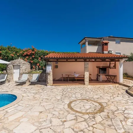 펜션 Casa Olivia Kaštelir