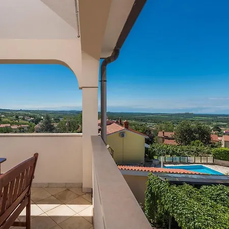 Casa Olivia * Kaštelir