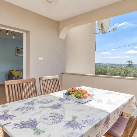 펜션 Casa Olivia Kaštelir